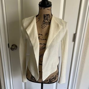 Lightweight sweater
